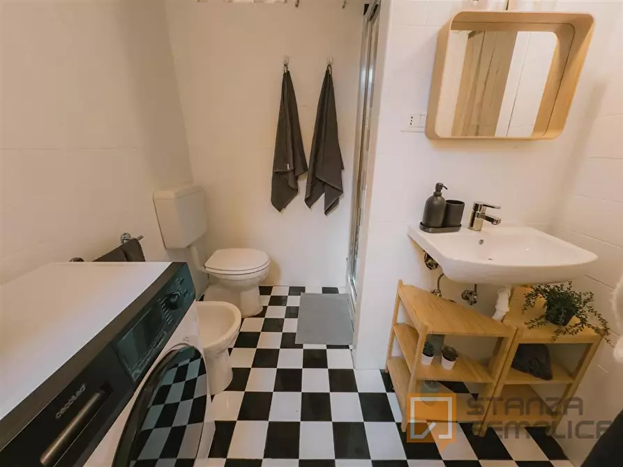 Immagine 8 di Stanza singola in affitto  in Via Via Del Portone 9 a Reggio Nell'emilia