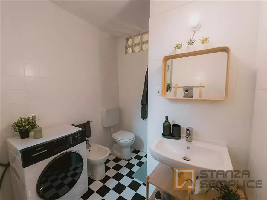 Immagine 6 di Stanza singola in affitto  in Via Via Del Portone 9 a Reggio Nell'emilia