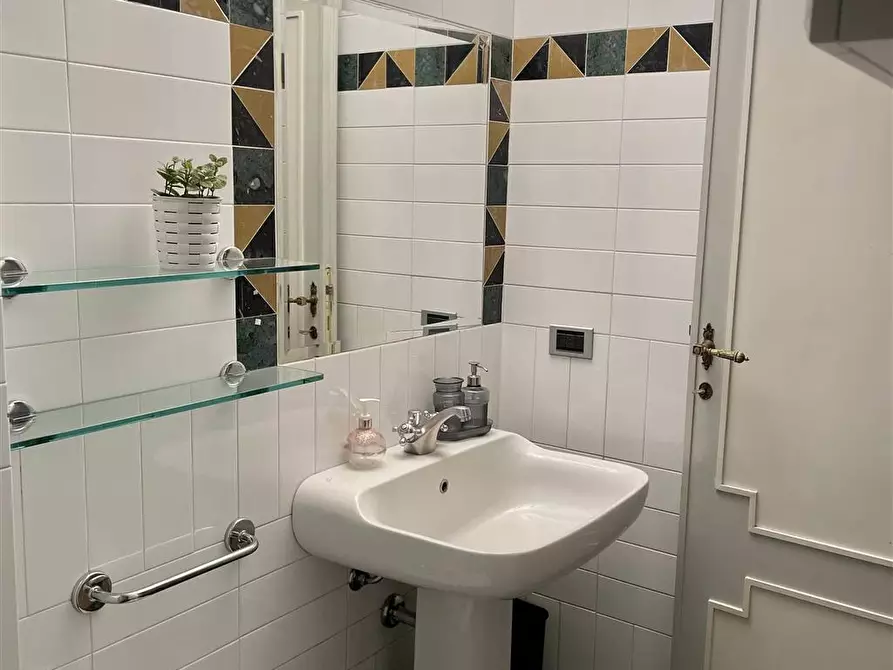 Immagine 23 di Stanza singola in affitto  in Via Gustavo Modena 23 a Firenze