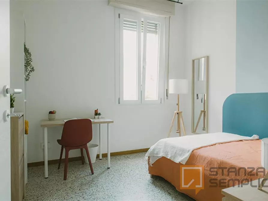 Immagine 2 di Stanza singola in affitto  in Via Marsala 64 a Verona