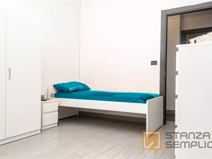 Immagine 3 di Stanza singola in affitto  in Via Romolo Gessi 17 a Torino
