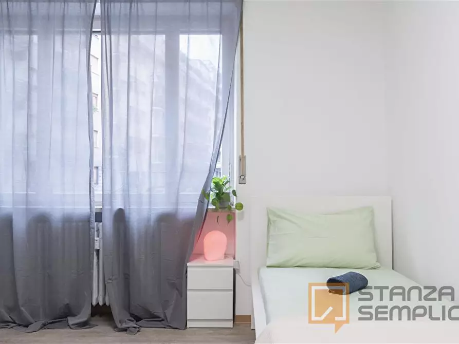 Immagine 2 di Stanza singola in affitto  in Via Frinco 15 a Torino
