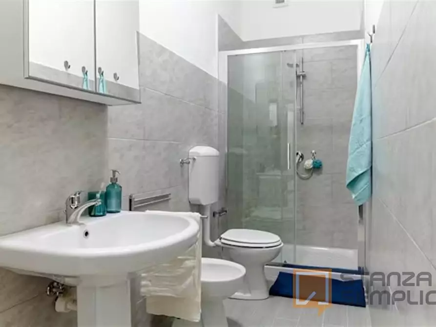 Immagine 10 di Stanza singola in affitto  in Via Romolo Gessi 17/A a Torino