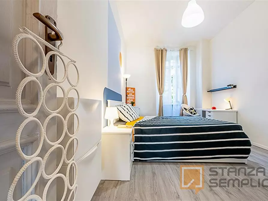 Immagine 1 di Stanza singola in affitto  in Corso Corso Re Umberto n.74 a Torino
