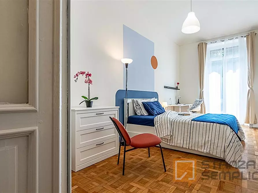 Immagine 1 di Stanza singola in affitto  in Corso Corso Re Umberto n.74 a Torino