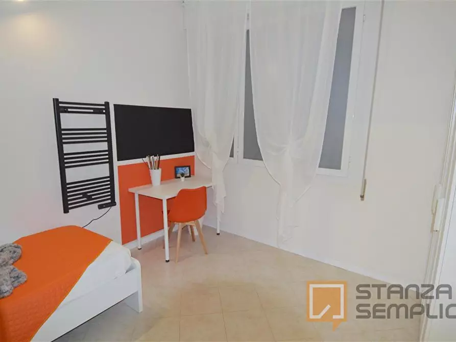 Immagine 1 di Stanza singola in affitto  in Via Sante Fattori 26/A a Modena