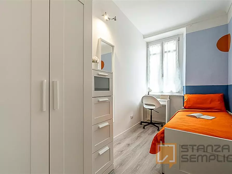 Immagine 1 di Stanza singola in affitto  in Corso Corso Re Umberto n.74 a Torino
