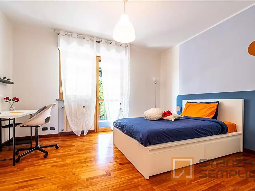 Immagine 1 di Stanza singola in affitto  in Corso Corso Tortona n.10 a Torino
