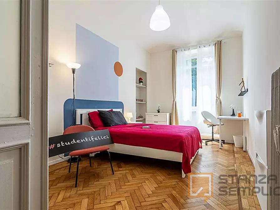 Immagine 1 di Stanza singola in affitto  in Corso Corso Re Umberto n.74 a Torino