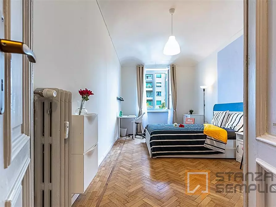 Immagine 1 di Stanza singola in affitto  in Corso Corso Re Umberto n.74 a Torino