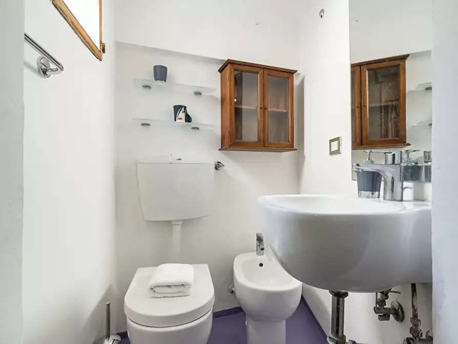 Immagine 9 di Appartamento in affitto  a Bologna