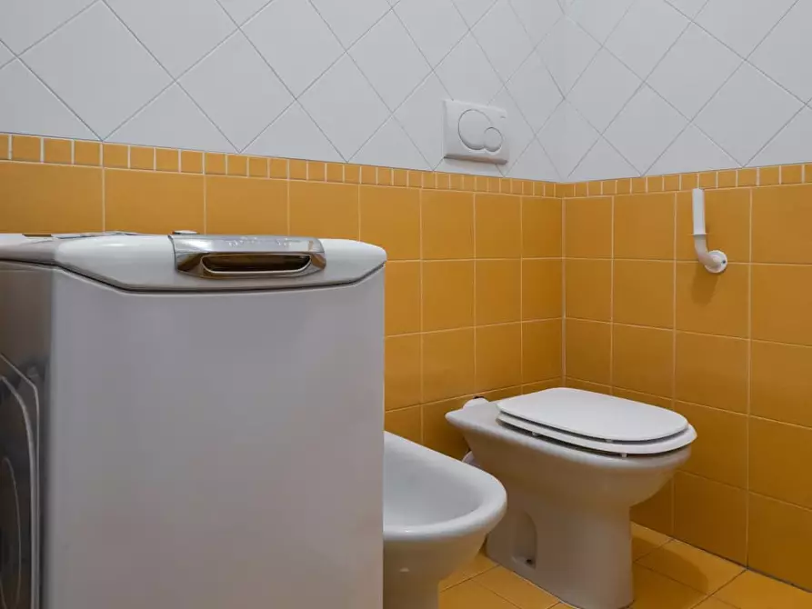 Immagine 18 di Appartamento in affitto  a Bologna