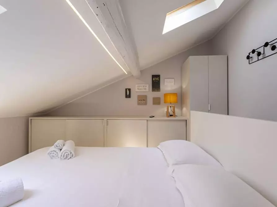 Immagine 13 di Appartamento in affitto  a Milano