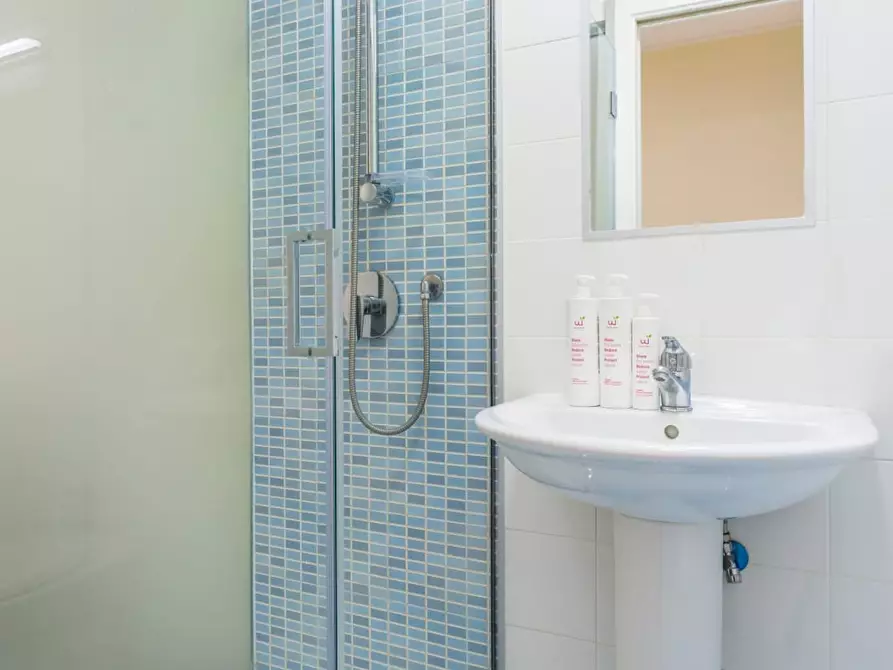 Immagine 13 di Appartamento in affitto  a Napoli