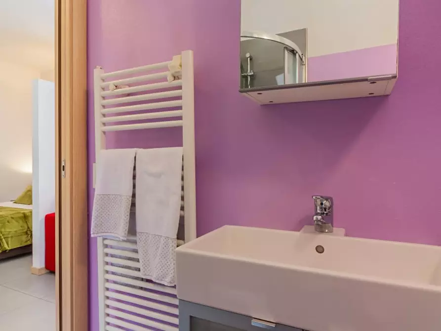 Immagine 18 di Appartamento in affitto  a Como