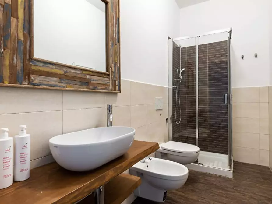 Immagine 13 di Appartamento in affitto  a Bologna