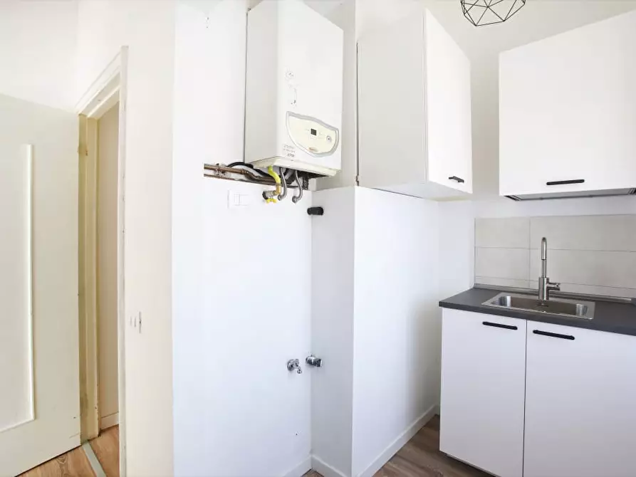 Immagine 14 di Stanza singola in affitto  a Modena