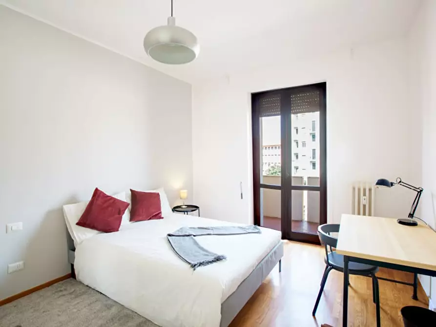 Immagine 2 di Stanza singola in affitto  a Milano