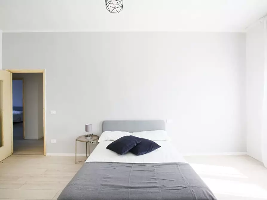 Immagine 4 di Stanza singola in affitto  a Modena