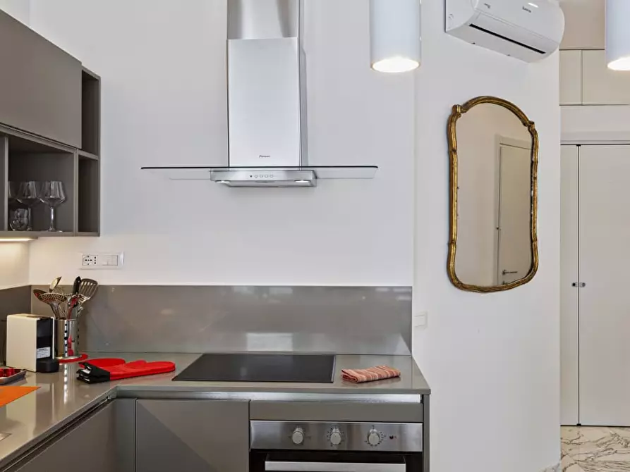 Immagine 10 di Appartamento in affitto  a Genova