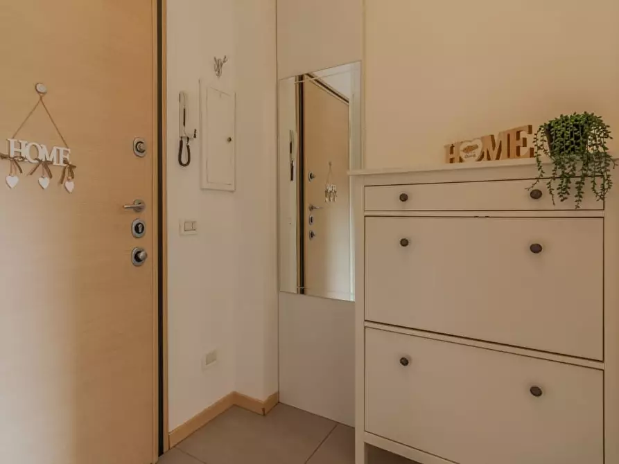 Immagine 14 di Appartamento in affitto  a Como