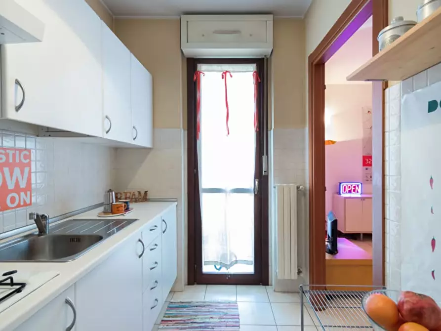 Immagine 8 di Appartamento in affitto  a Torino