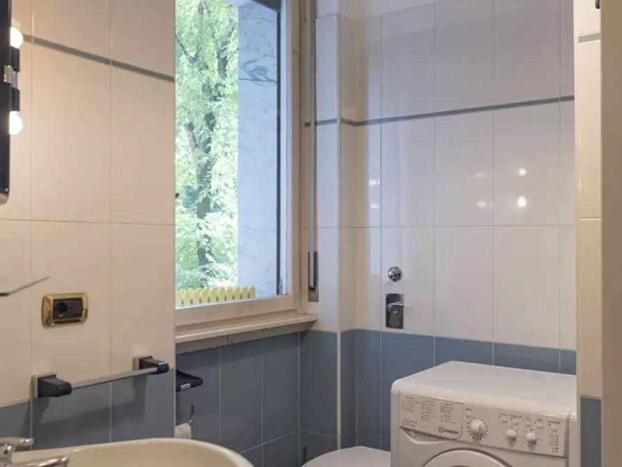 Immagine 7 di Stanza singola in affitto  a Milano