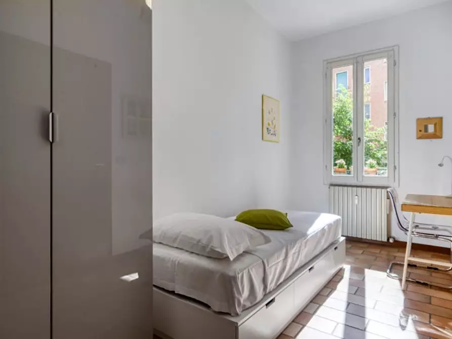 Immagine 14 di Appartamento in affitto  a Bologna