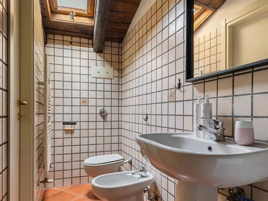 Immagine 19 di Appartamento in affitto  a Bologna