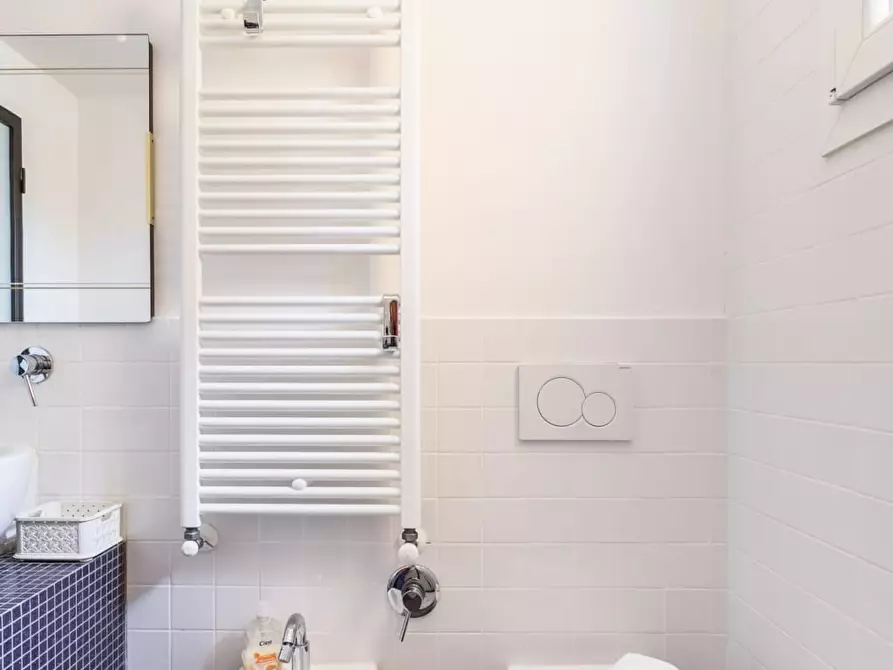 Immagine 12 di Appartamento in affitto  a Bologna