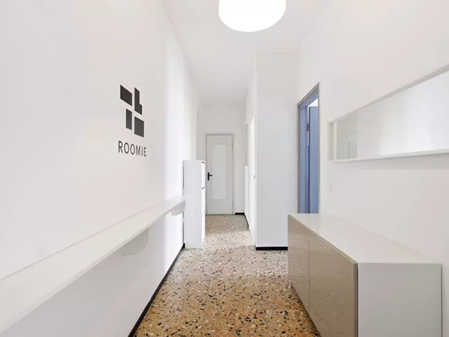 Immagine 12 di Stanza singola in affitto  a Milano