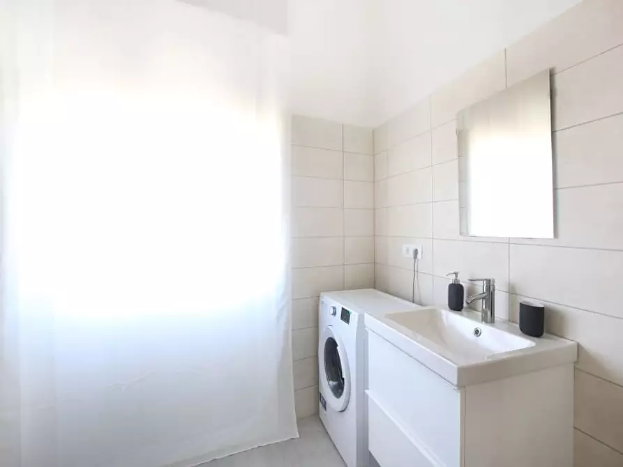 Immagine 18 di Stanza singola in affitto  a Modena