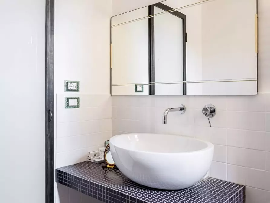 Immagine 13 di Appartamento in affitto  a Bologna