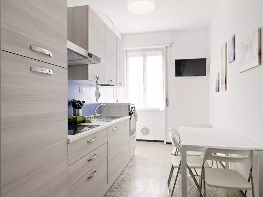 Immagine 8 di Stanza singola in affitto  a Milano