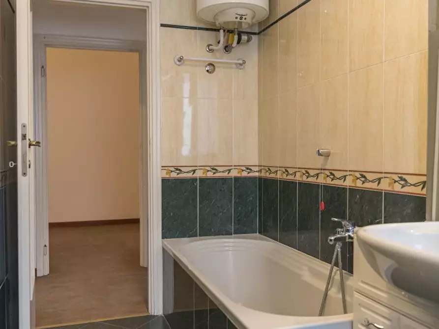 Immagine 6 di Stanza singola in affitto  a Milano