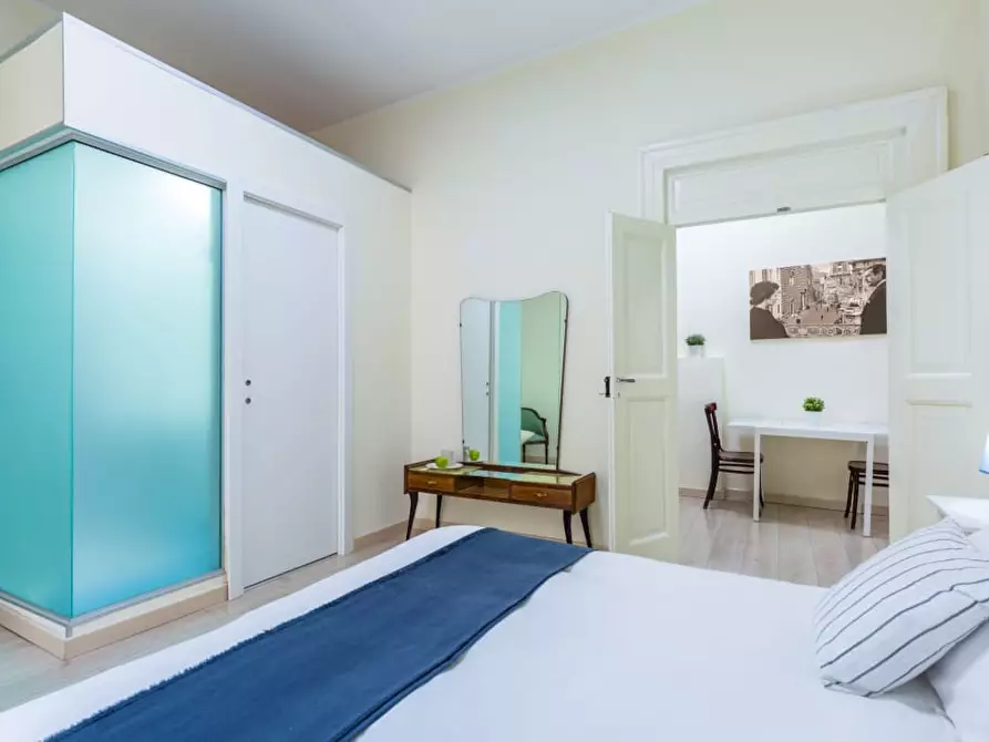 Immagine 12 di Appartamento in affitto  a Napoli