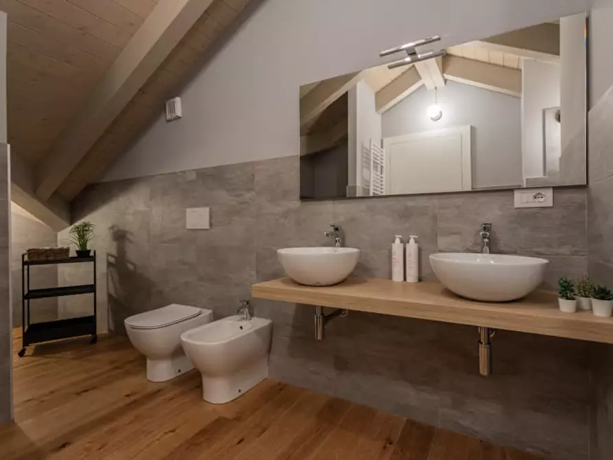 Immagine 19 di Appartamento in affitto  a Torino