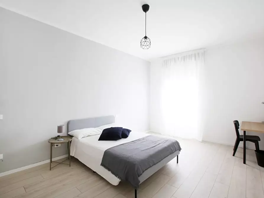 Immagine 2 di Stanza singola in affitto  a Modena