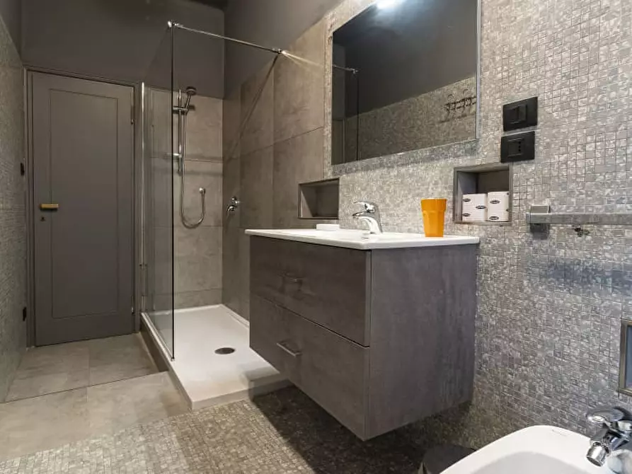 Immagine 26 di Appartamento in affitto  a Bologna