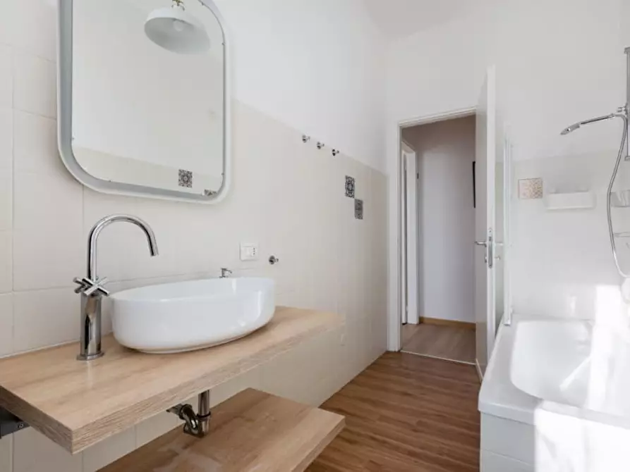 Immagine 13 di Stanza singola in affitto  a Milano