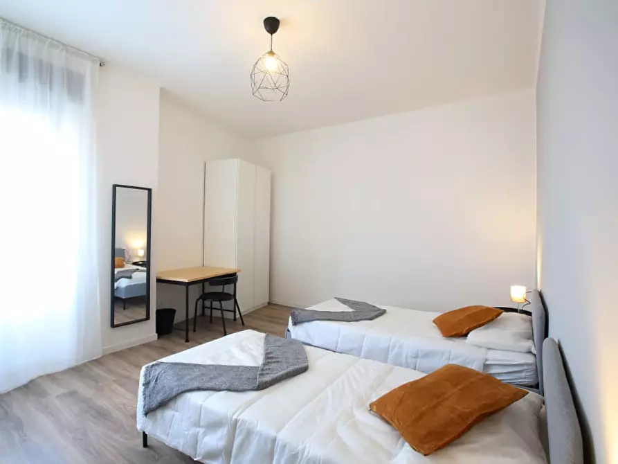 Immagine 1 di Stanza singola in affitto  a Modena