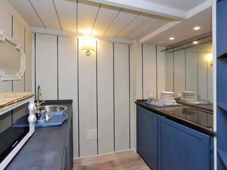 Immagine 6 di Appartamento in affitto  a Roma