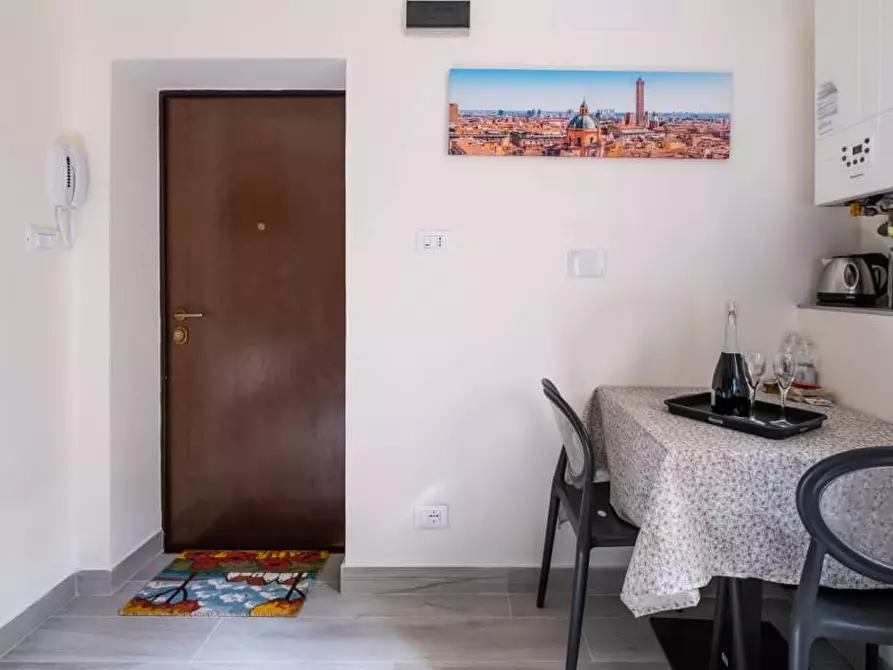 Immagine 8 di Appartamento in affitto  a Bologna