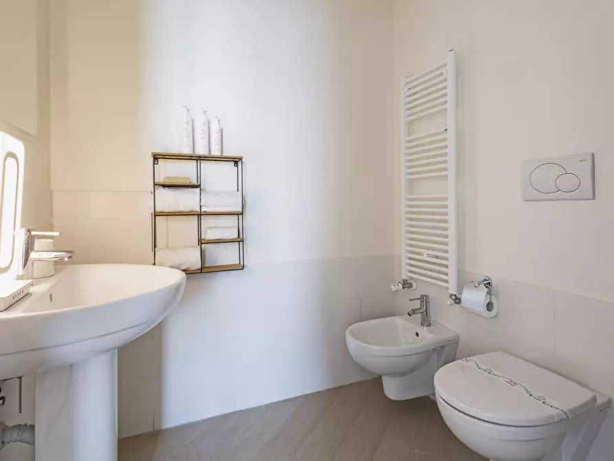 Immagine 15 di Appartamento in affitto  a Genova