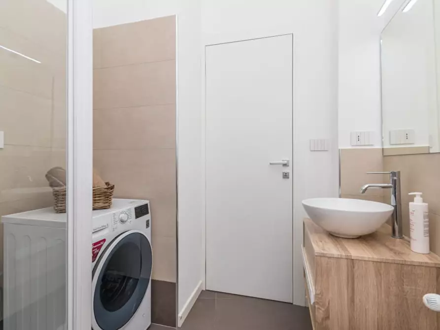 Immagine 8 di Appartamento in affitto  a Torino