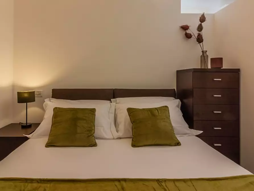 Immagine 10 di Appartamento in affitto  a Como