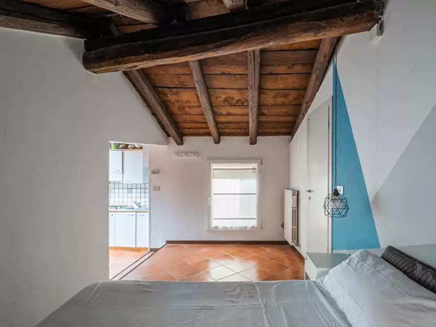 Immagine 13 di Appartamento in affitto  a Bologna