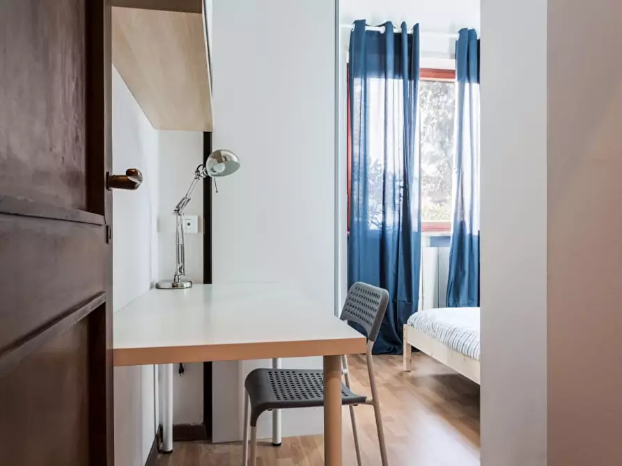 Immagine 2 di Stanza singola in affitto  a Milano