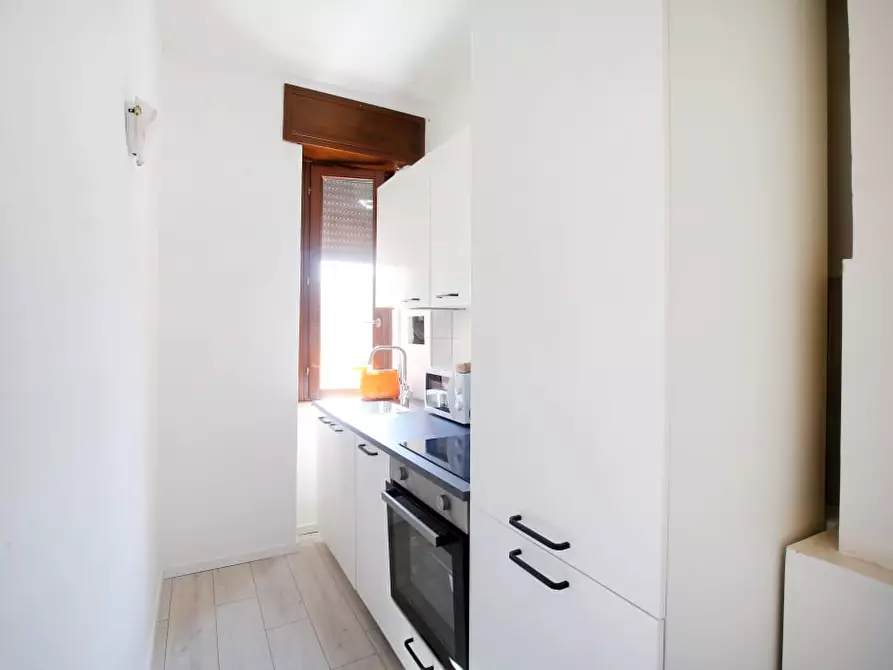 Immagine 14 di Stanza singola in affitto  a Modena