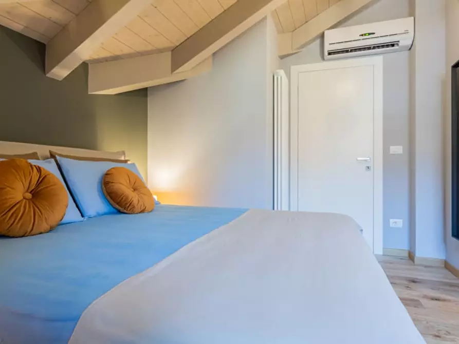 Immagine 11 di Appartamento in affitto  a Torino